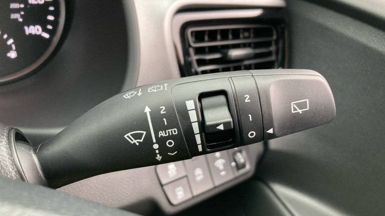 Kia Stonic 1.0T GDi 48V 3 5dr DCT Petrol Estate